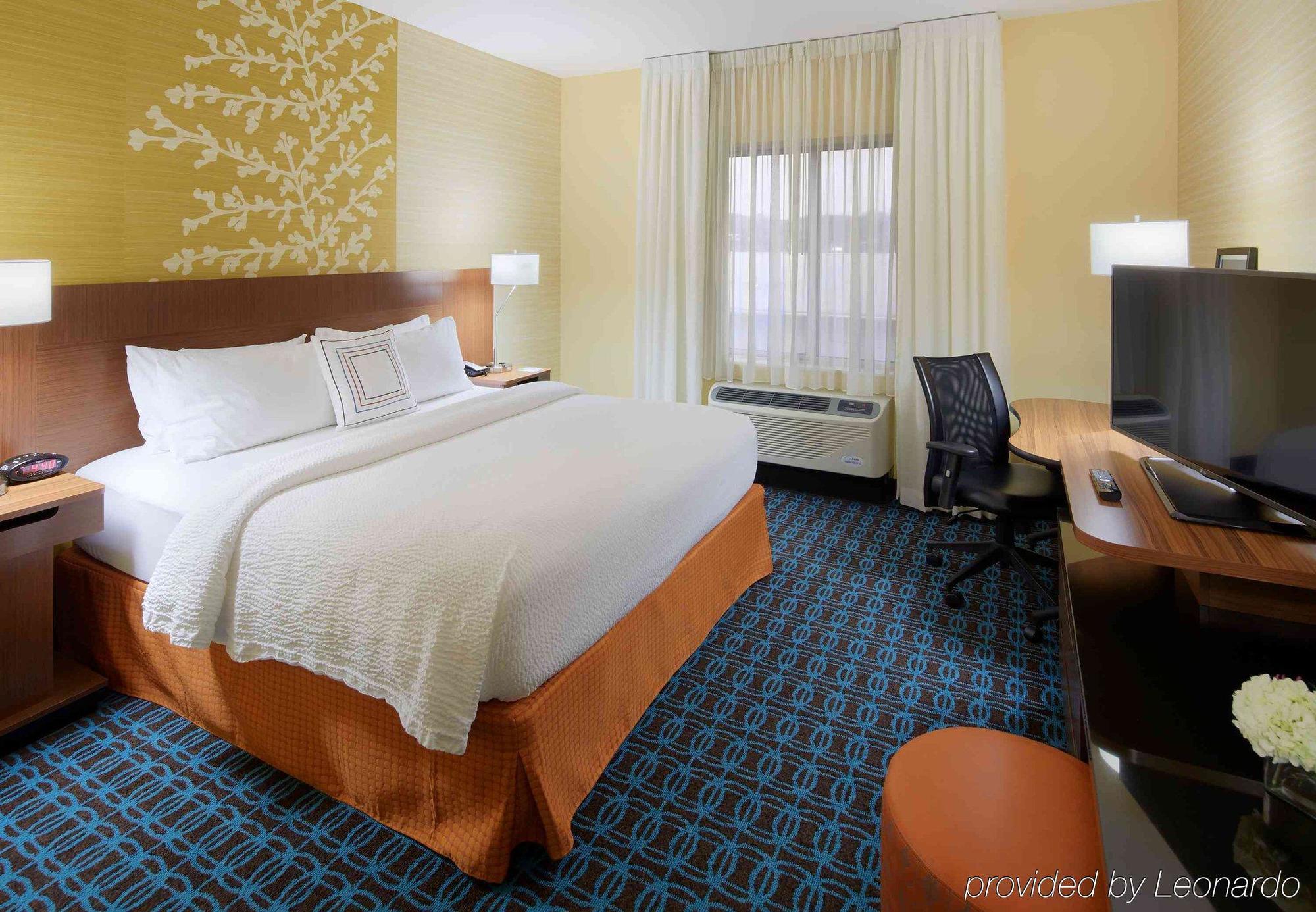 Fairfield Inn & Suites By Marriott Springfield Northampton/Amherst Екстер'єр фото